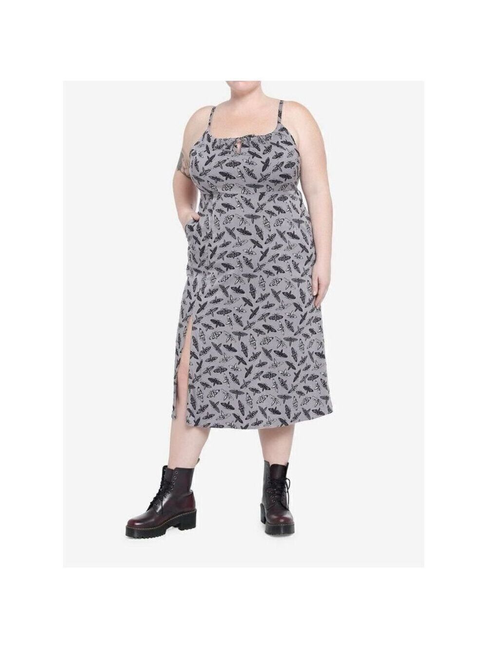 Moths Allover Print Midi Dress Plus Size 1 - Picture 8 of 8